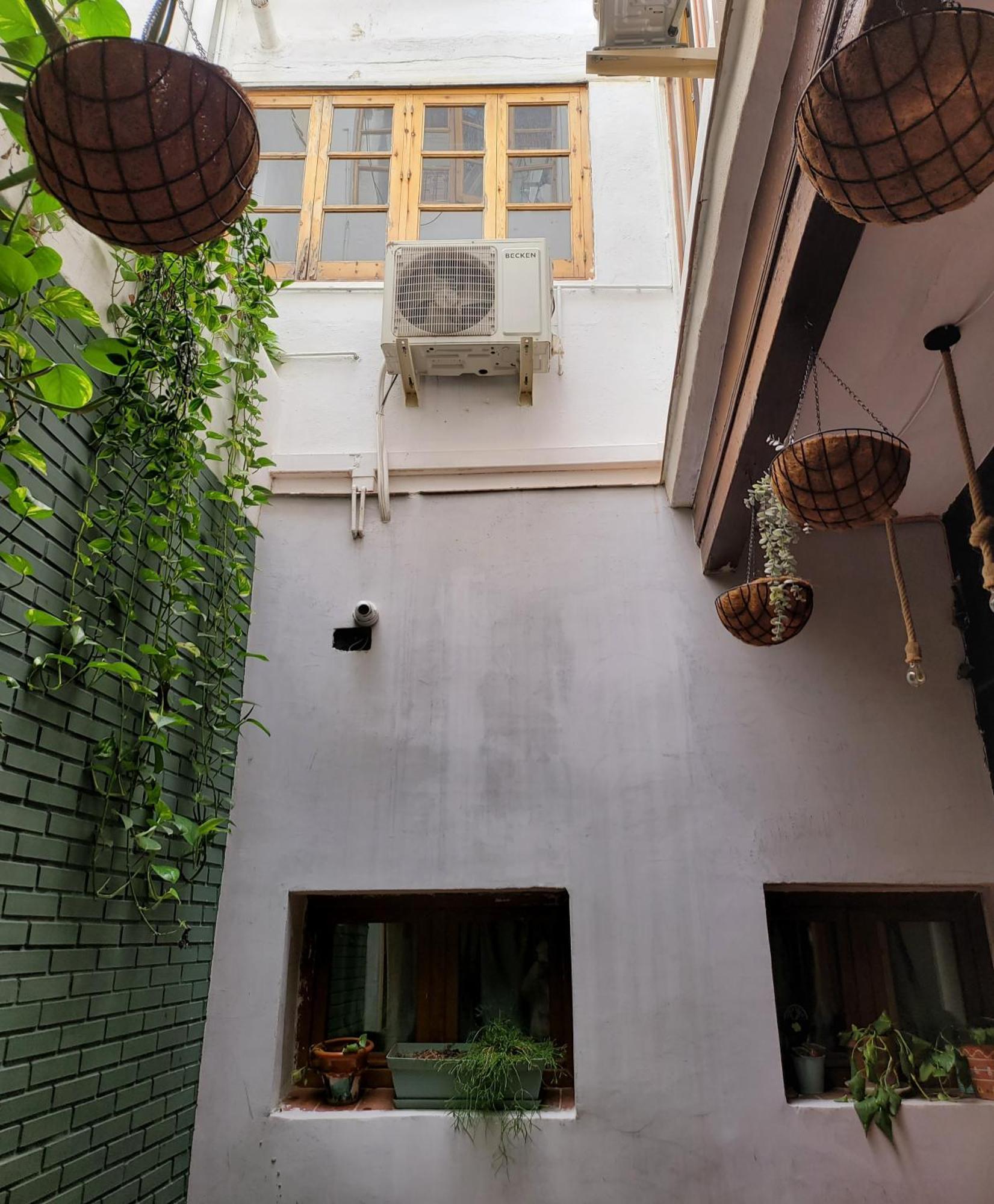 Bbtk Malaga Hostel ภายนอก รูปภาพ